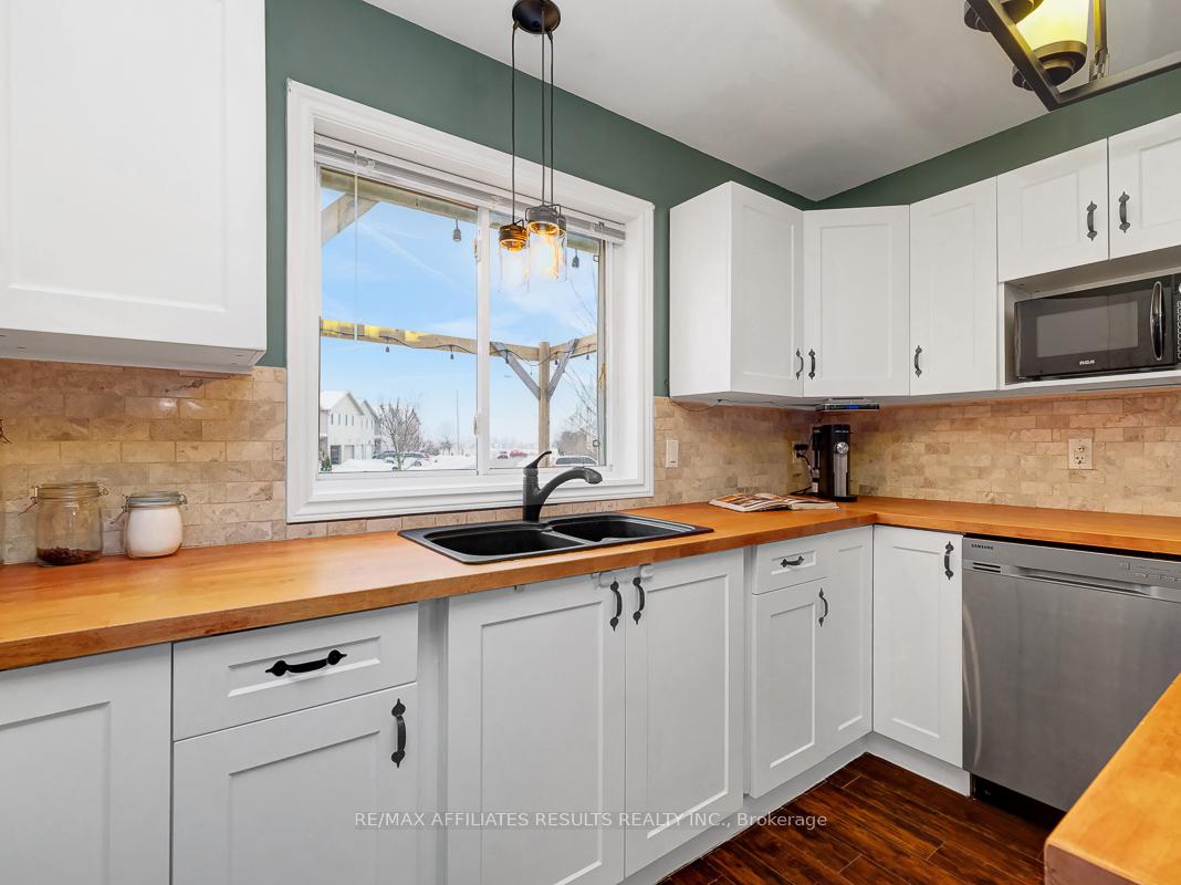 Photo 15 of 48 Johnston Street, Carleton Place — HOMEH