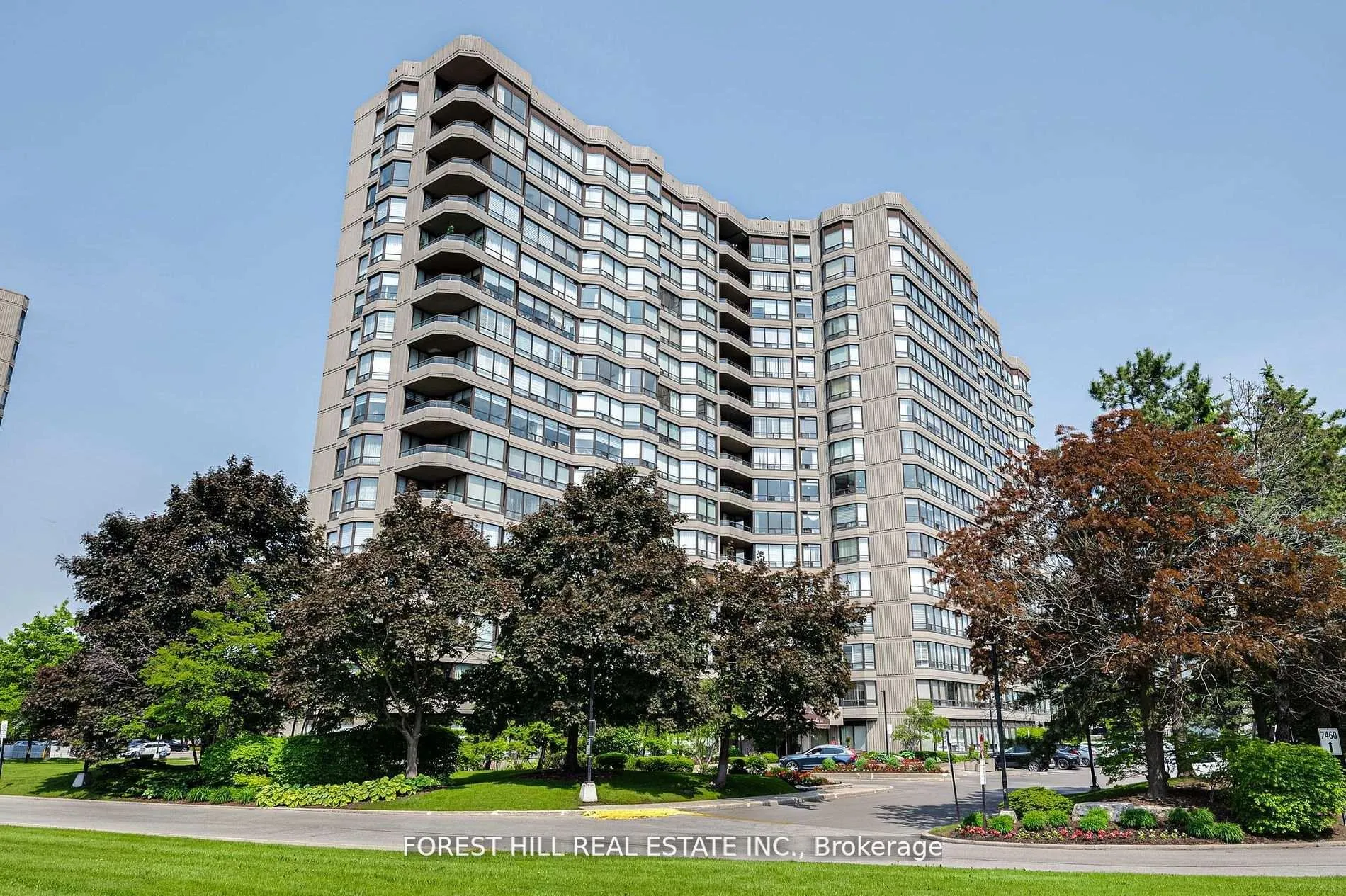 Front of Unit 308, 7440 Bathurst Street