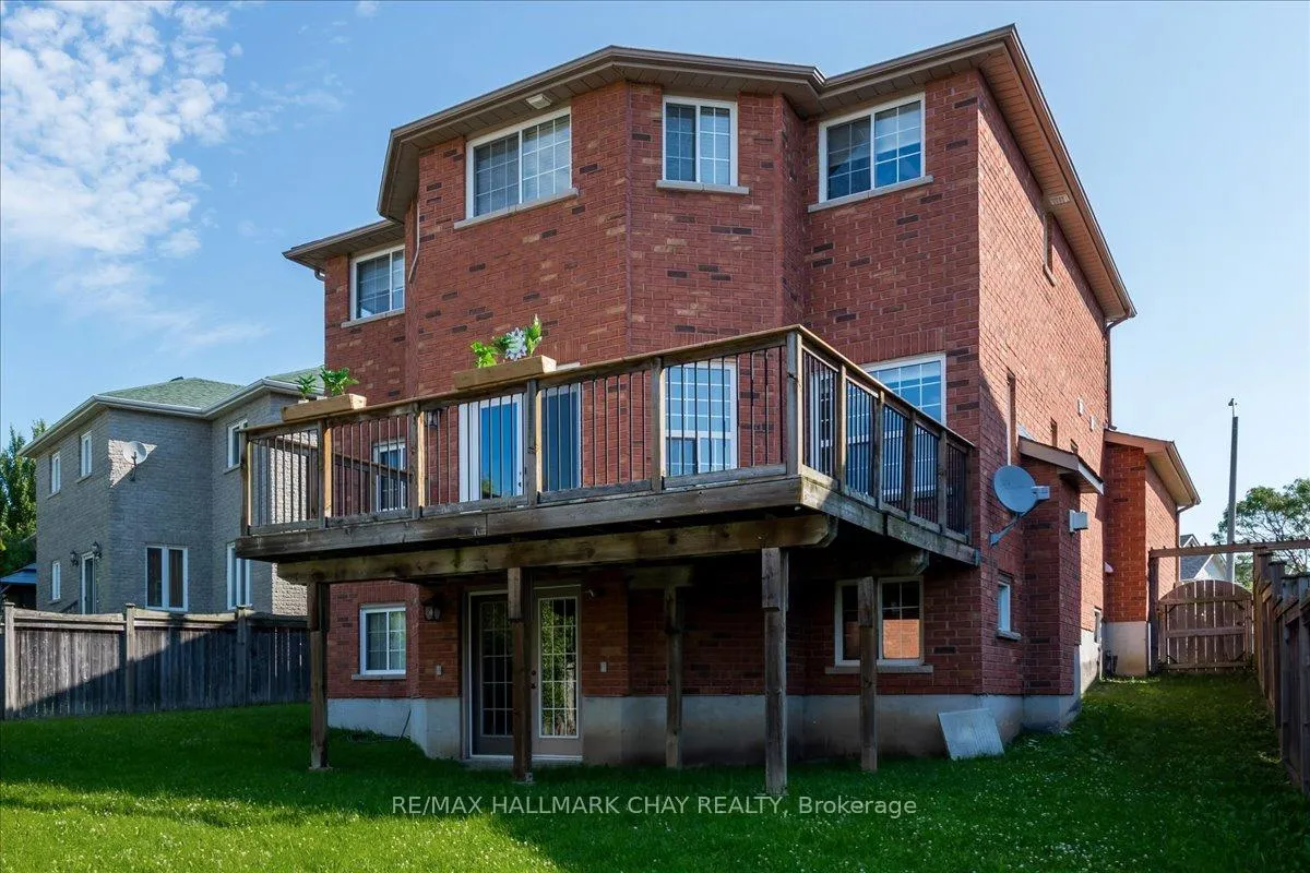 Photo 29 of 11 Sovereign's Gate, Barrie, Innis-Shore — HOMEH