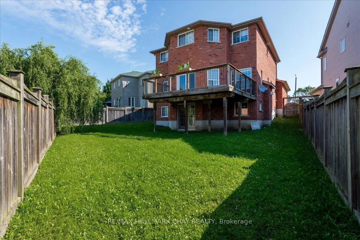 Photo 30 of 11 Sovereign's Gate, Barrie, Innis-Shore — HOMEH