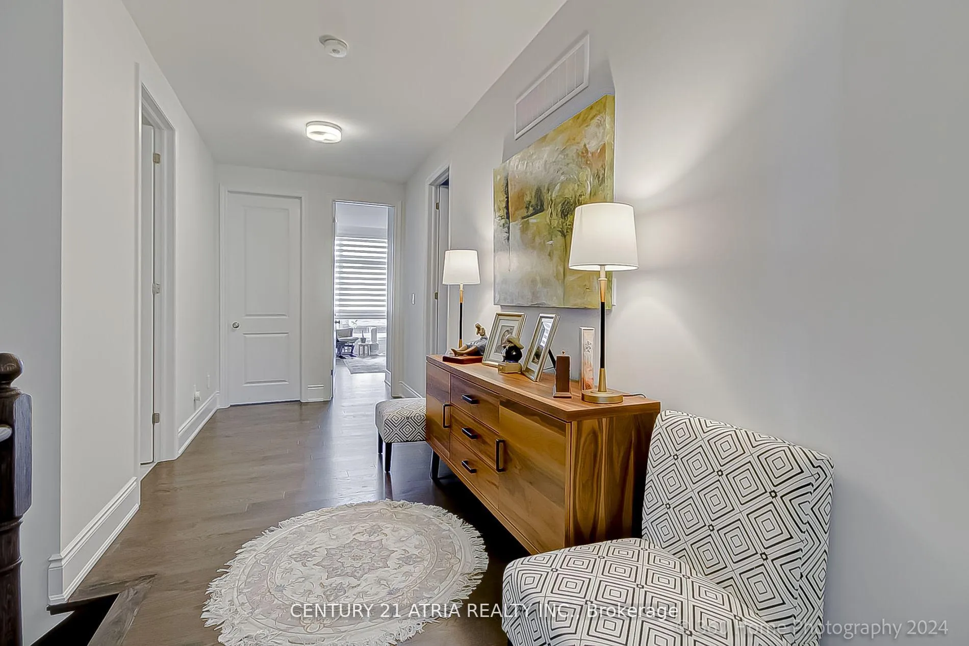 Photo 10 of 51 Woodhaven Avenue, Aurora, Aurora Estates — HOMEH
