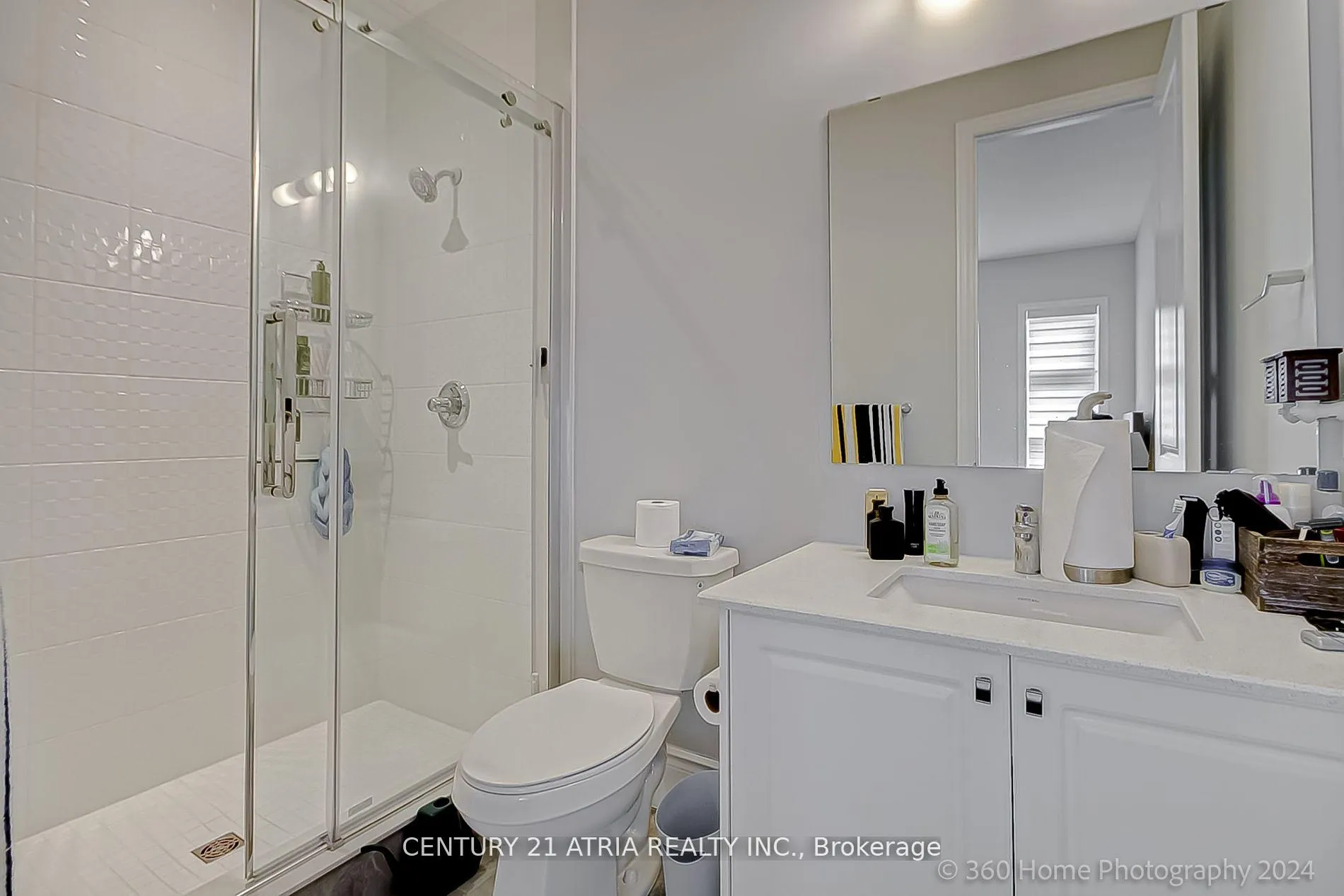 Photo 15 of 51 Woodhaven Avenue, Aurora, Aurora Estates — HOMEH
