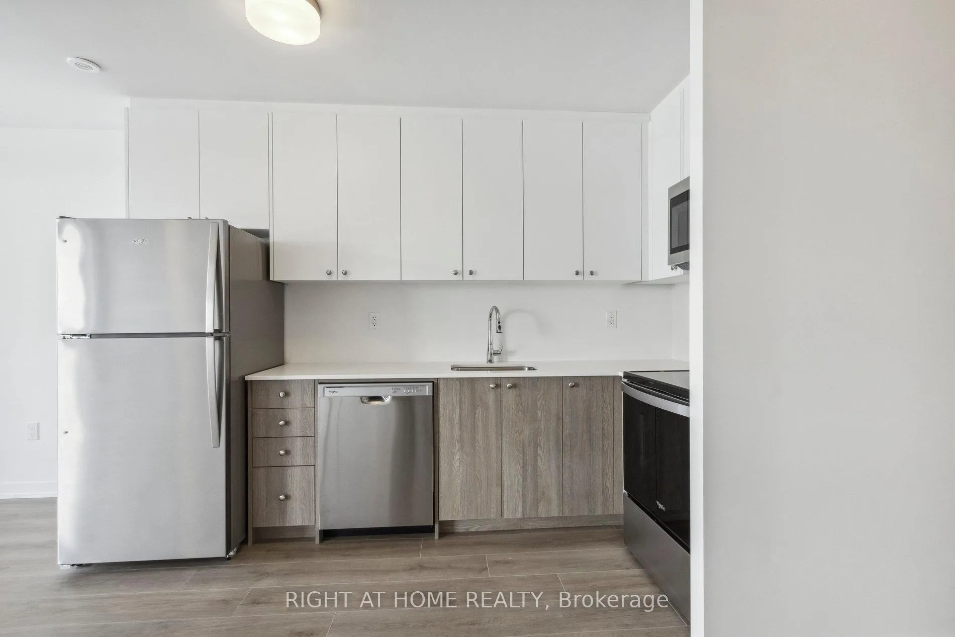 Photo 10 of Unit M23, 40 Palace Street, Kitchener — HOMEH