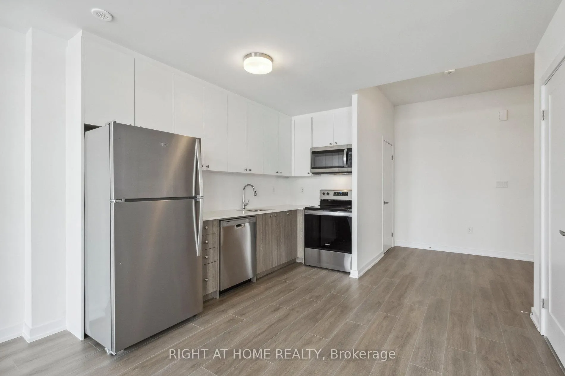 Photo 11 of Unit M23, 40 Palace Street, Kitchener — HOMEH