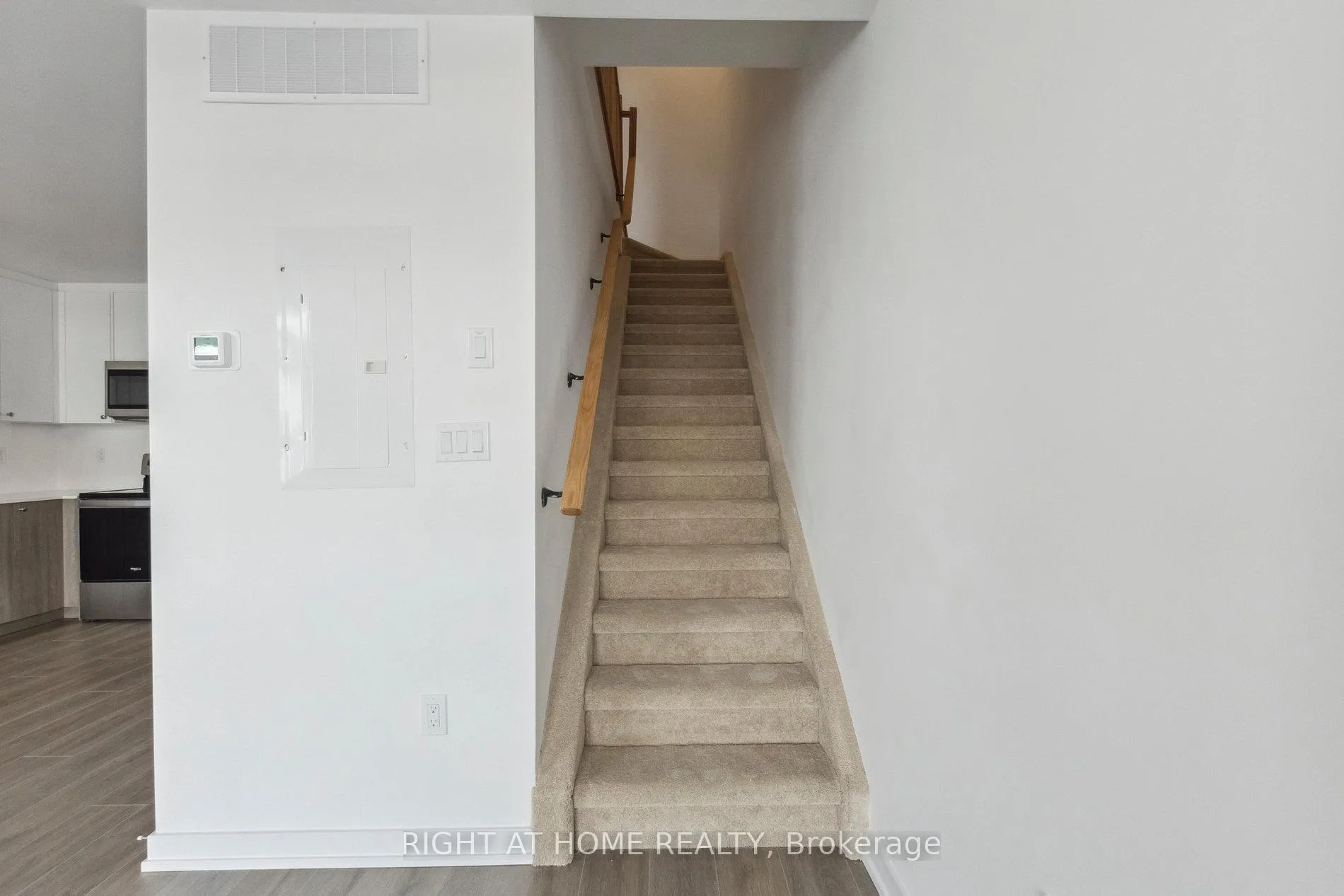 Photo 17 of Unit M23, 40 Palace Street, Kitchener — HOMEH