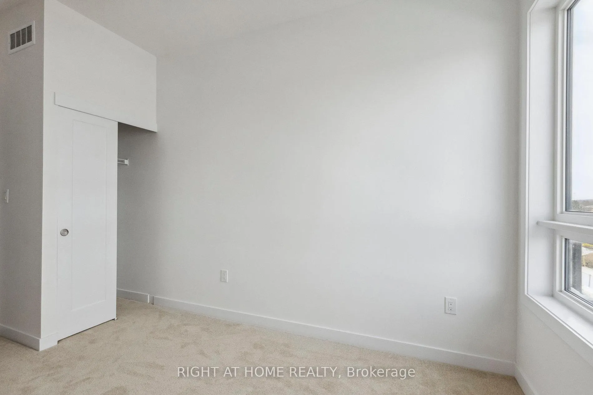 Photo 25 of Unit M23, 40 Palace Street, Kitchener — HOMEH
