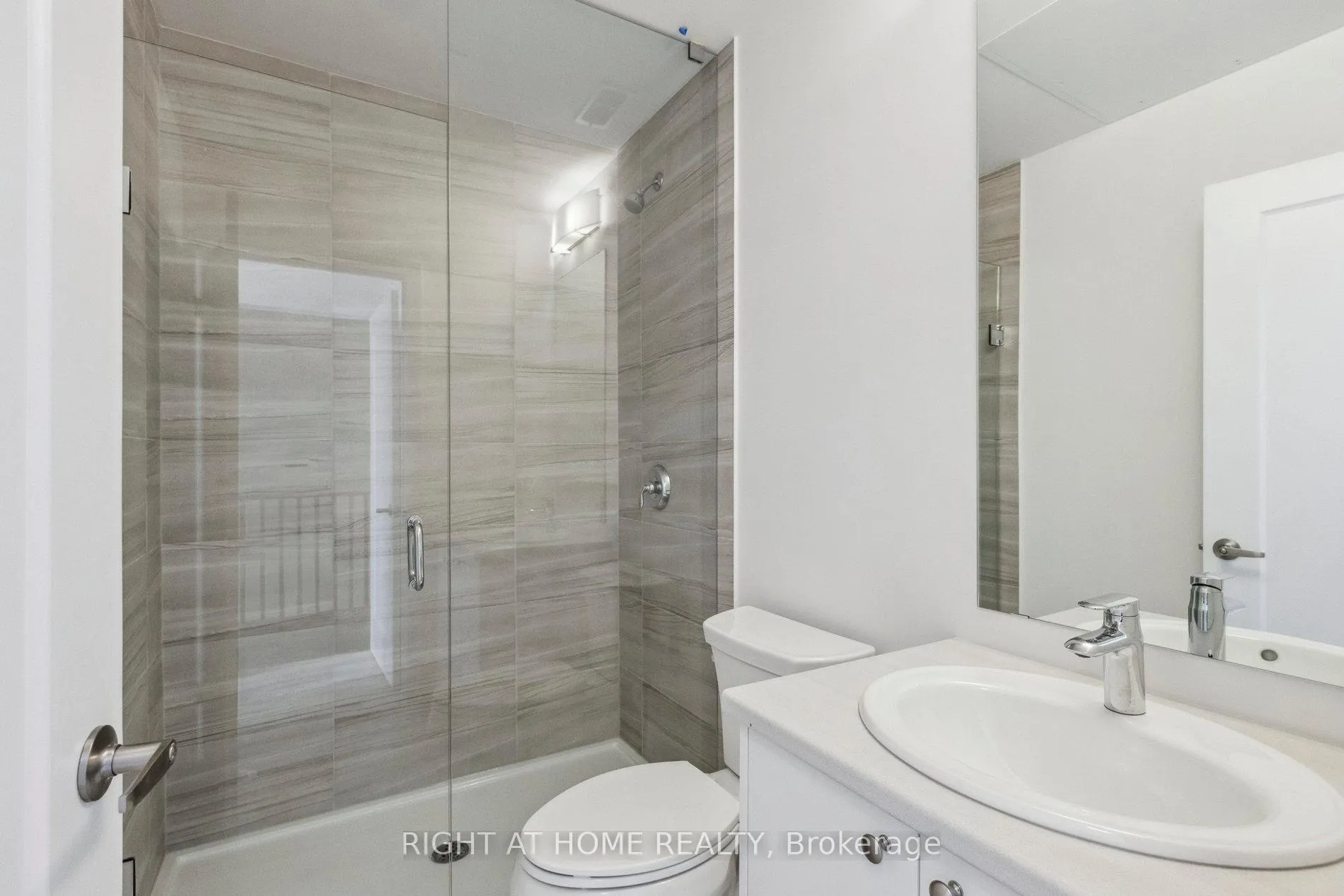 Photo 28 of Unit M23, 40 Palace Street, Kitchener — HOMEH