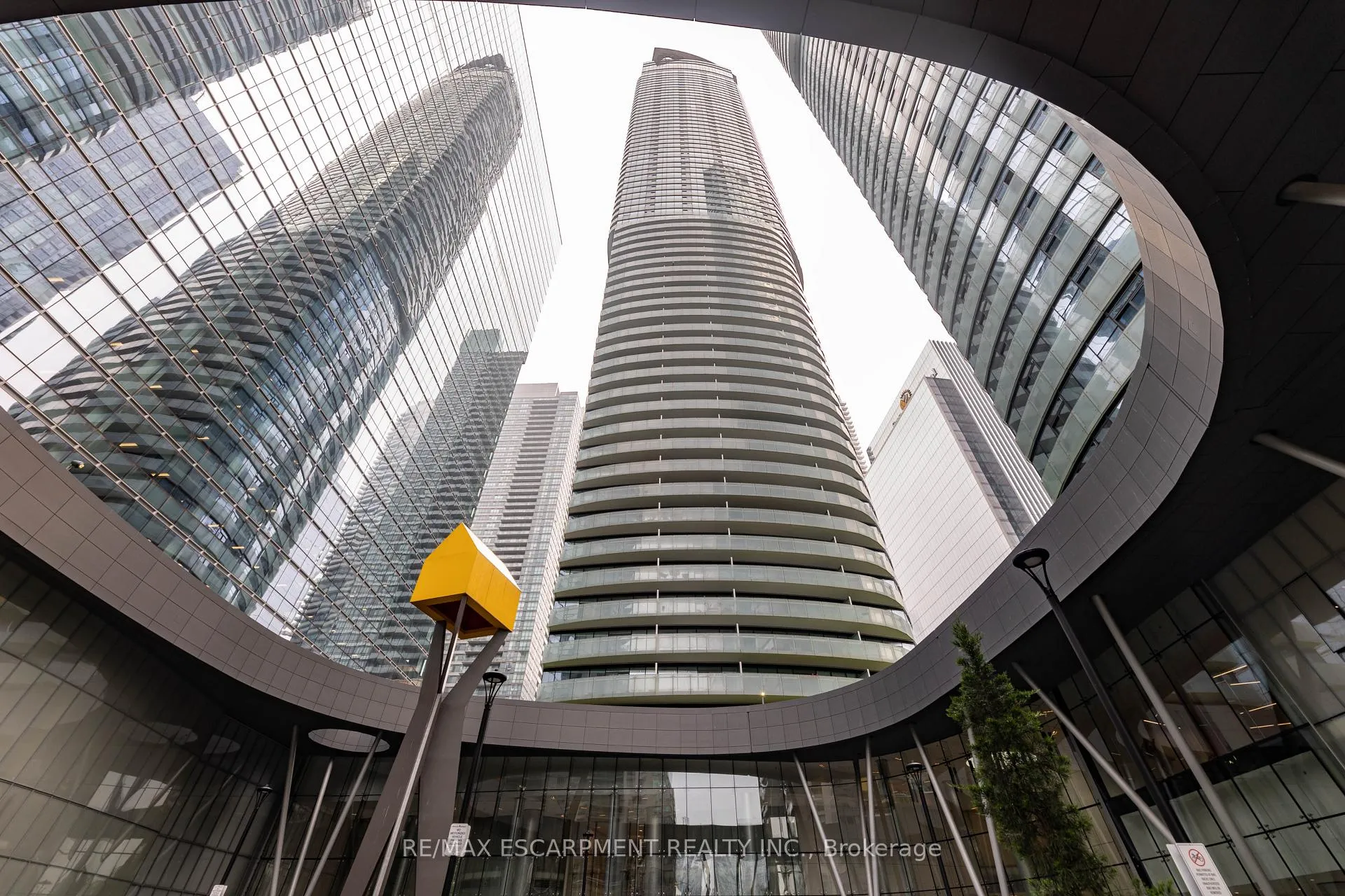 Front of Unit 5110, 14 York Street