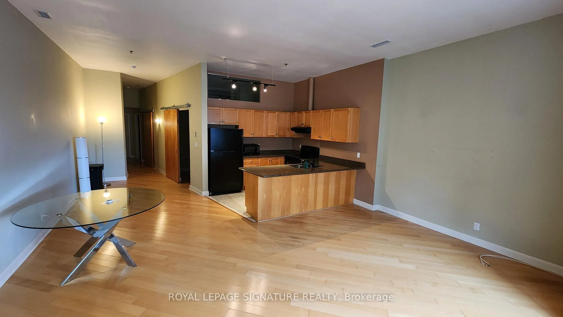 Photo 1 of Unit 601, 700 King Street W, Toronto, Niagara — HOMEH