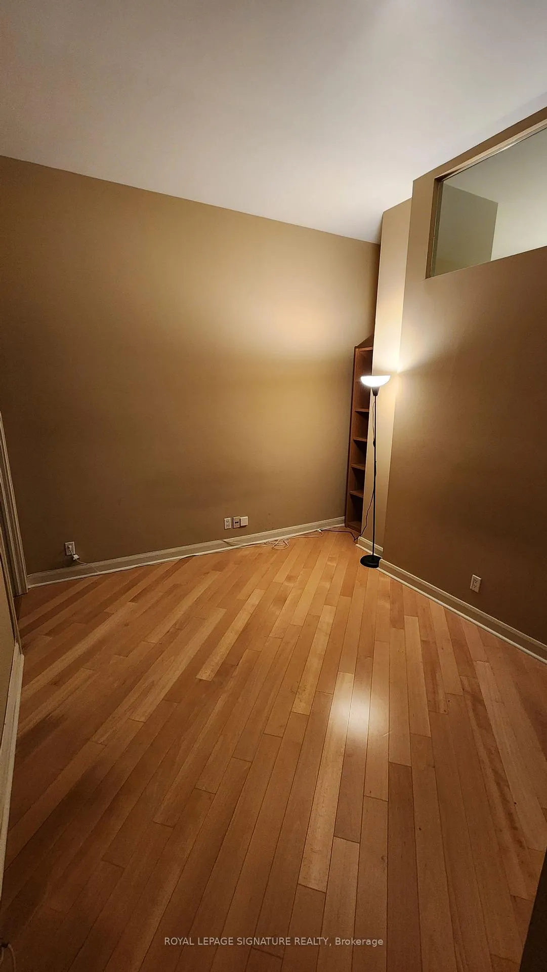 Photo 6 of Unit 601, 700 King Street W, Toronto, Niagara — HOMEH