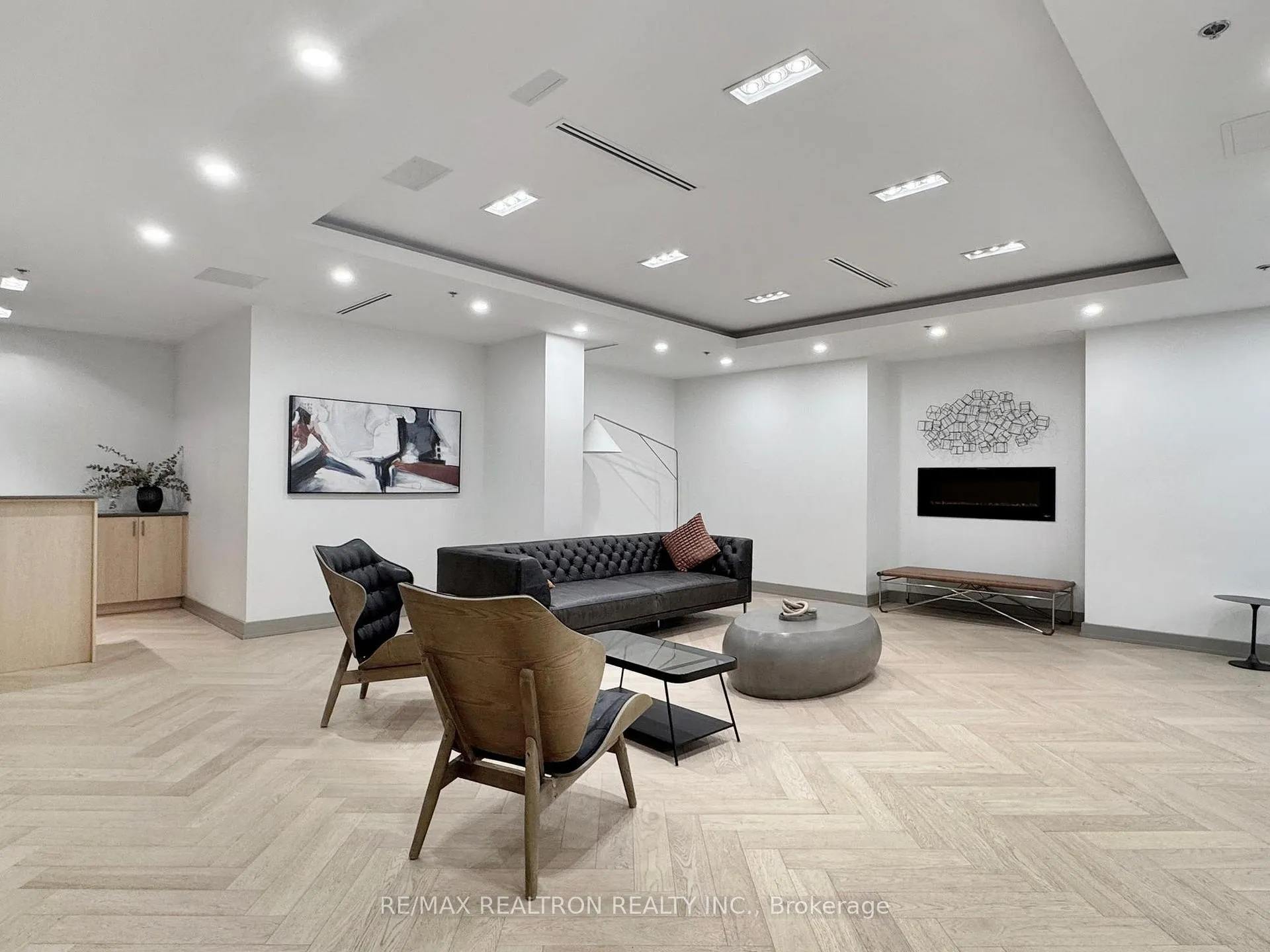 Photo 32 of Unit 302, 36 Howard Park Avenue, Toronto, Roncesvalles — HOMEH