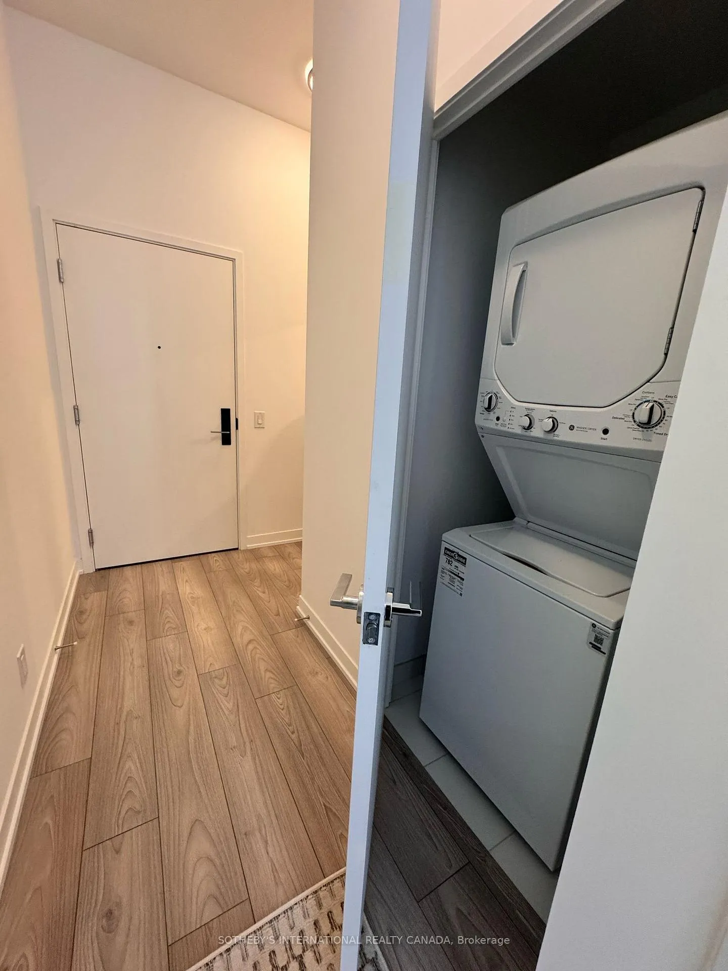Photo 5 of Unit 431, 285 Dufferin Street, Toronto, South Parkdale — HOMEH