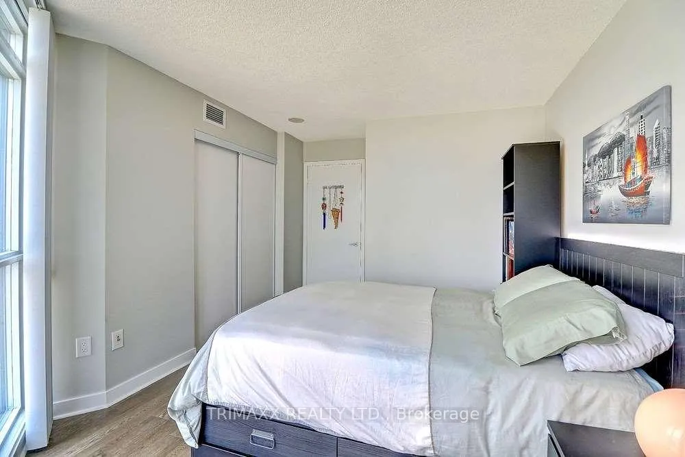 Photo 5 of Unit 3002, 21 Iceboat Terrace, Toronto, Waterfront Communities — HOMEH