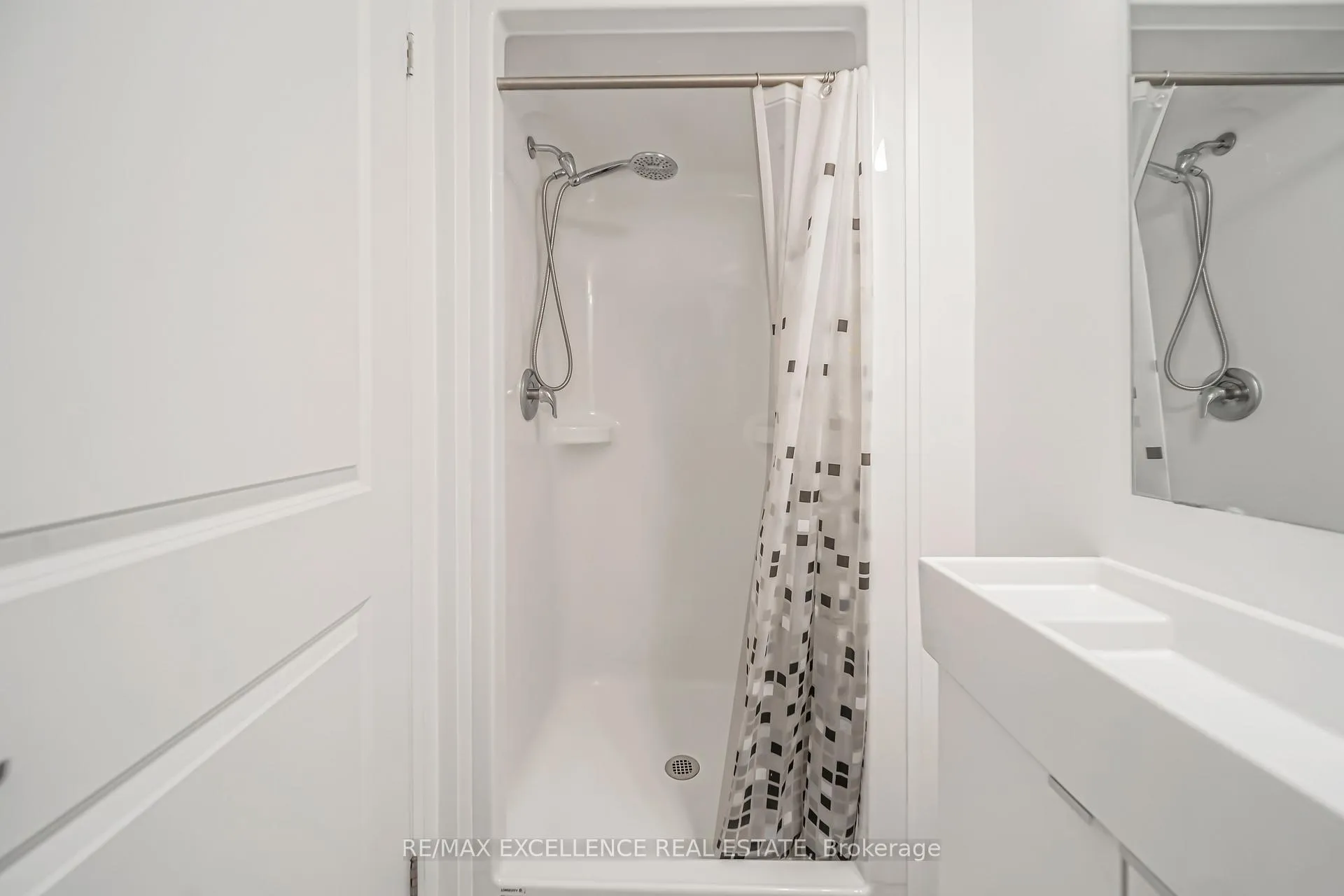 Photo 11 of Unit 244, 1900 Simcoe Street N, Oshawa, Samac — HOMEH