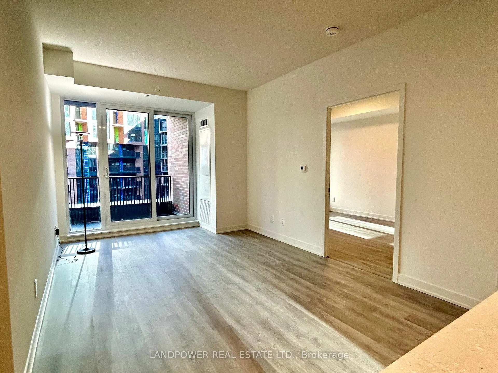 Photo 8 of Unit 733, 8119 Birchmount Road, Markham, Unionville — HOMEH