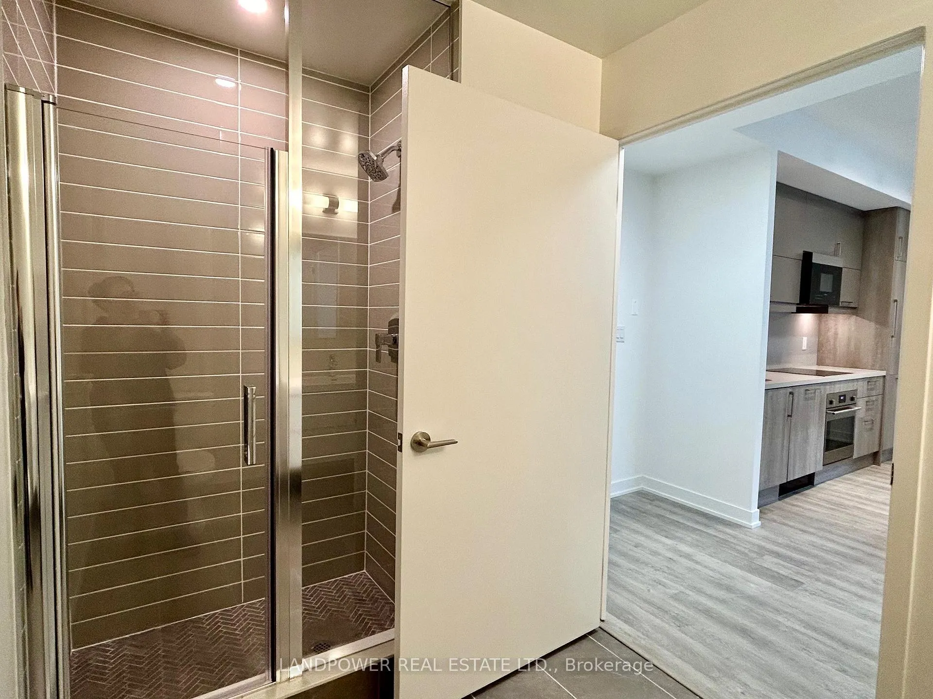 Photo 12 of Unit 733, 8119 Birchmount Road, Markham, Unionville — HOMEH