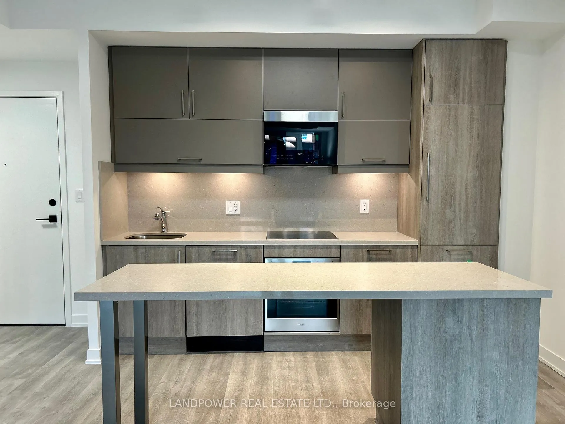 Photo 13 of Unit 733, 8119 Birchmount Road, Markham, Unionville — HOMEH