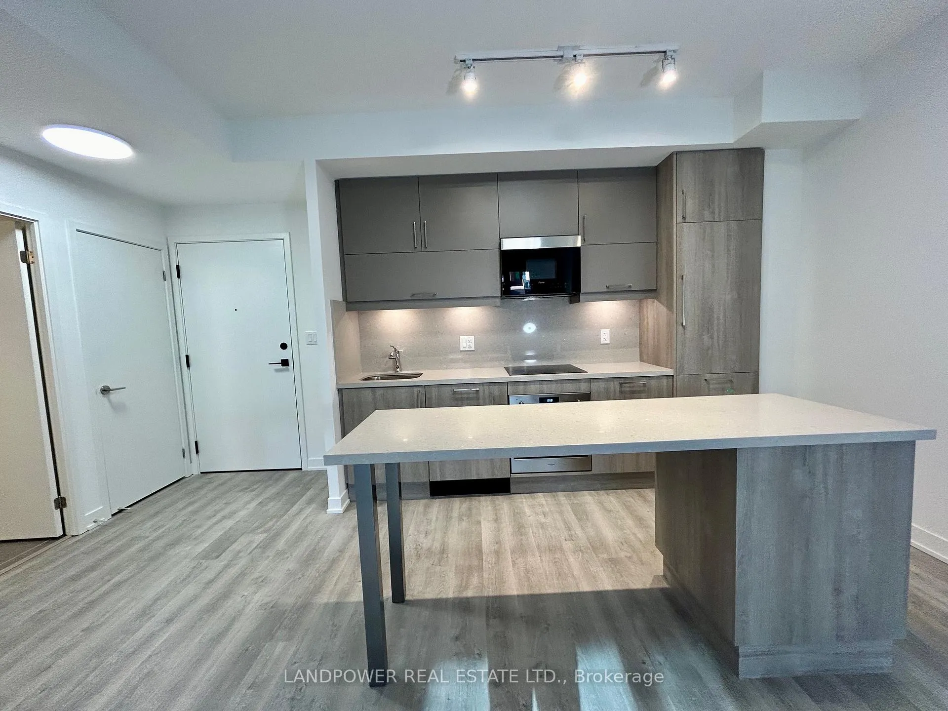 Photo 18 of Unit 733, 8119 Birchmount Road, Markham, Unionville — HOMEH