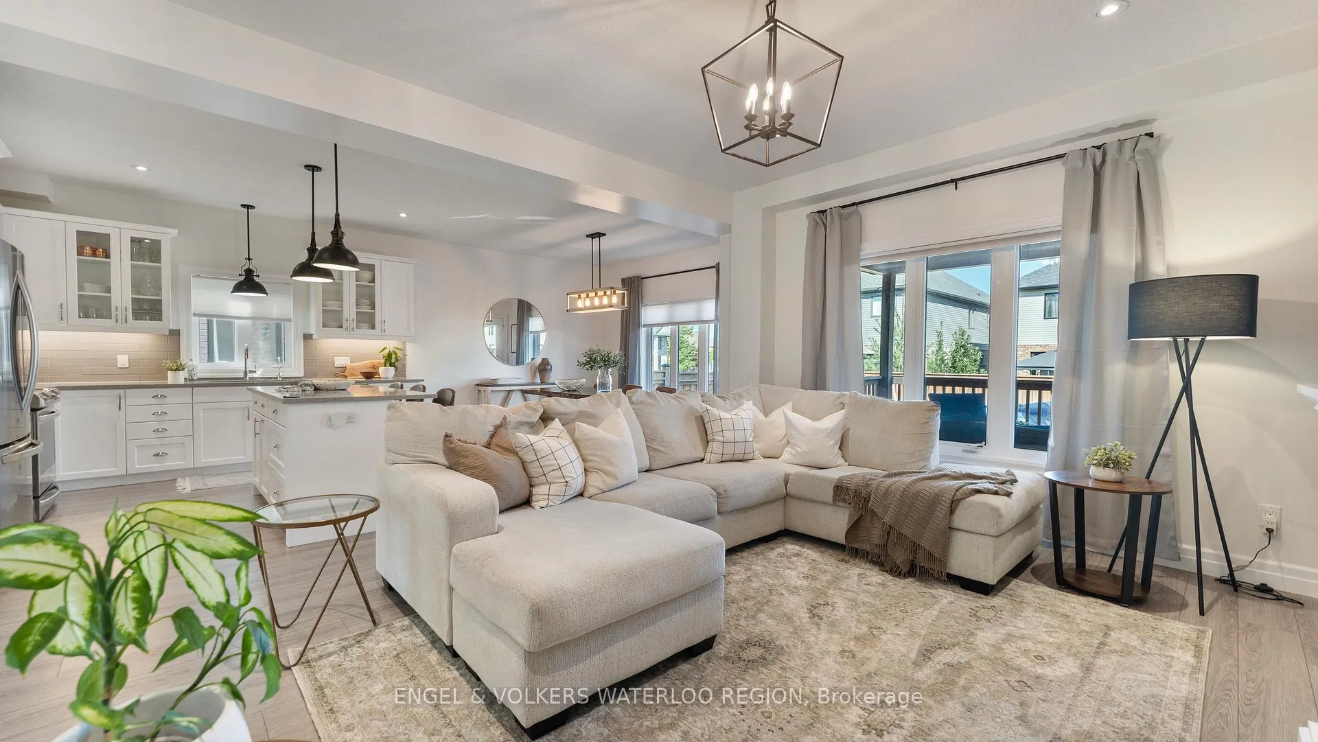 Photo 9 of 68 Arlington Parkway, Brant, Paris — HOMEH