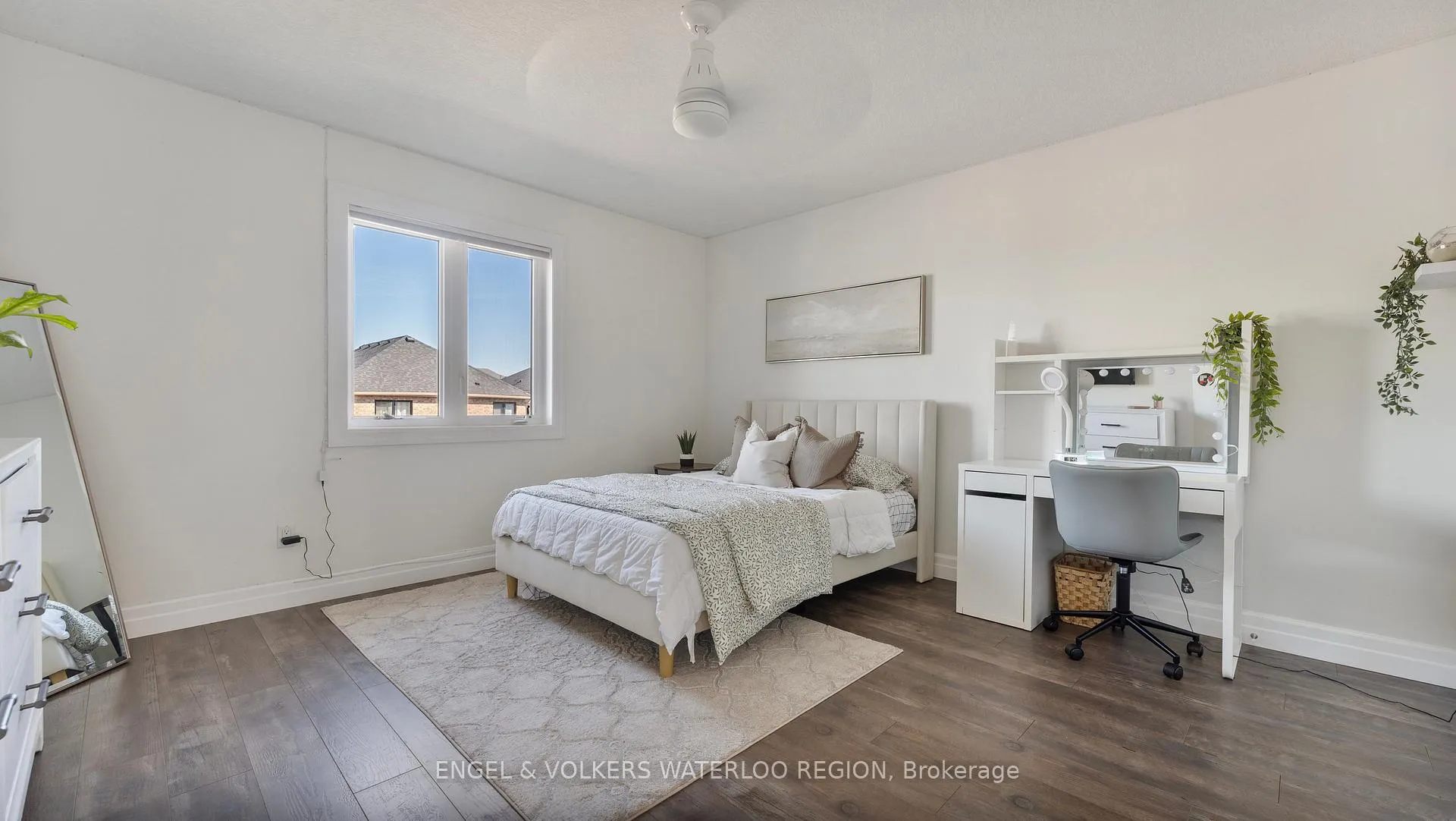 Photo 18 of 68 Arlington Parkway, Brant, Paris — HOMEH