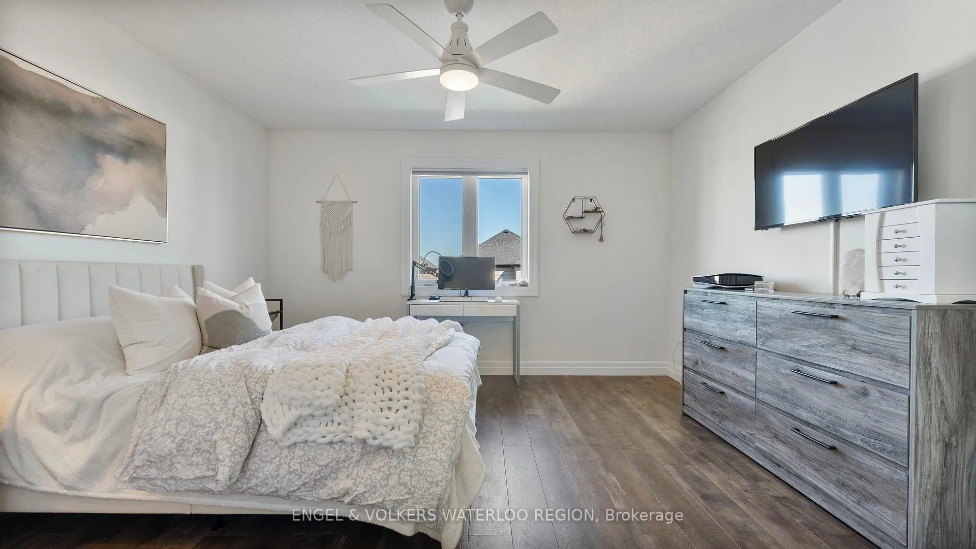 Photo 19 of 68 Arlington Parkway, Brant, Paris — HOMEH