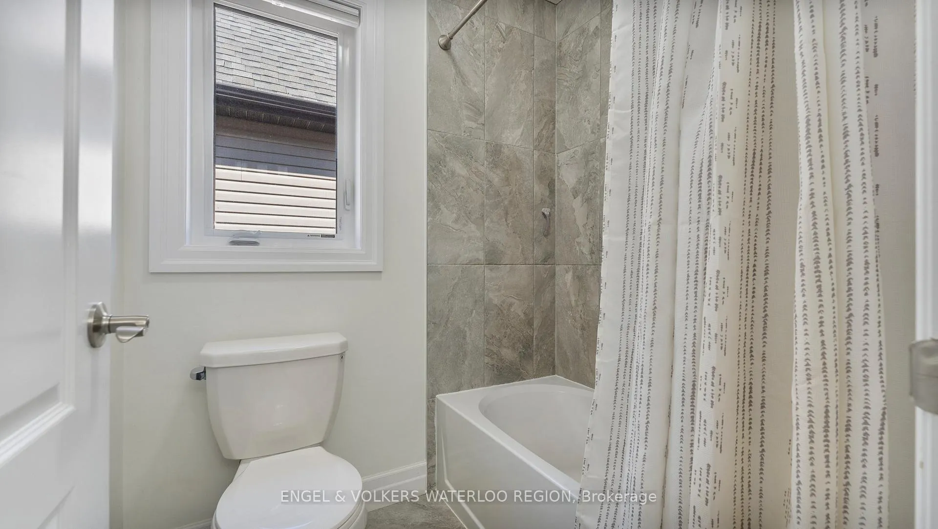 Photo 22 of 68 Arlington Parkway, Brant, Paris — HOMEH