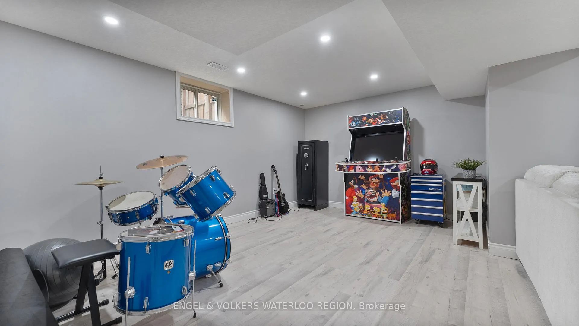 Photo 28 of 68 Arlington Parkway, Brant, Paris — HOMEH