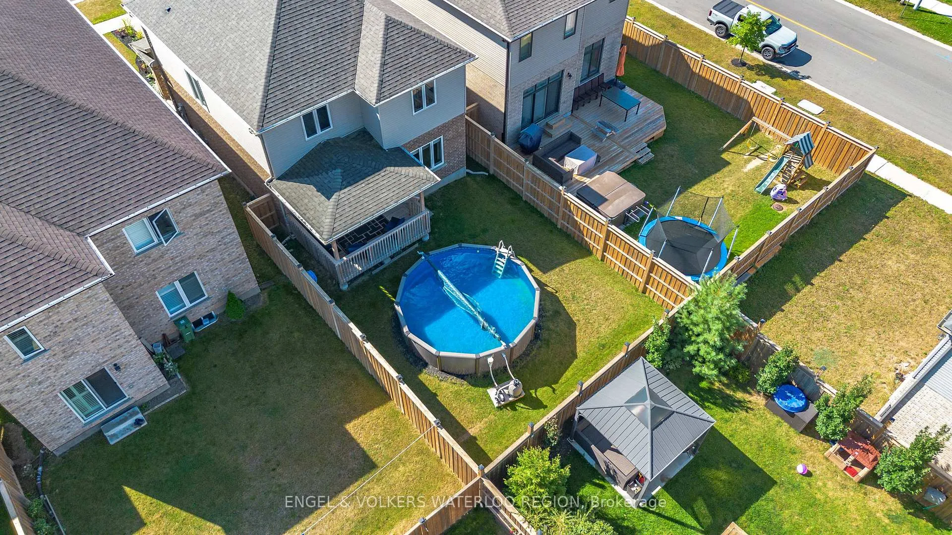 Photo 39 of 68 Arlington Parkway, Brant, Paris — HOMEH
