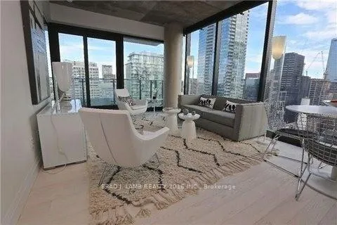 Front of Unit 3503, 224 King Street W
