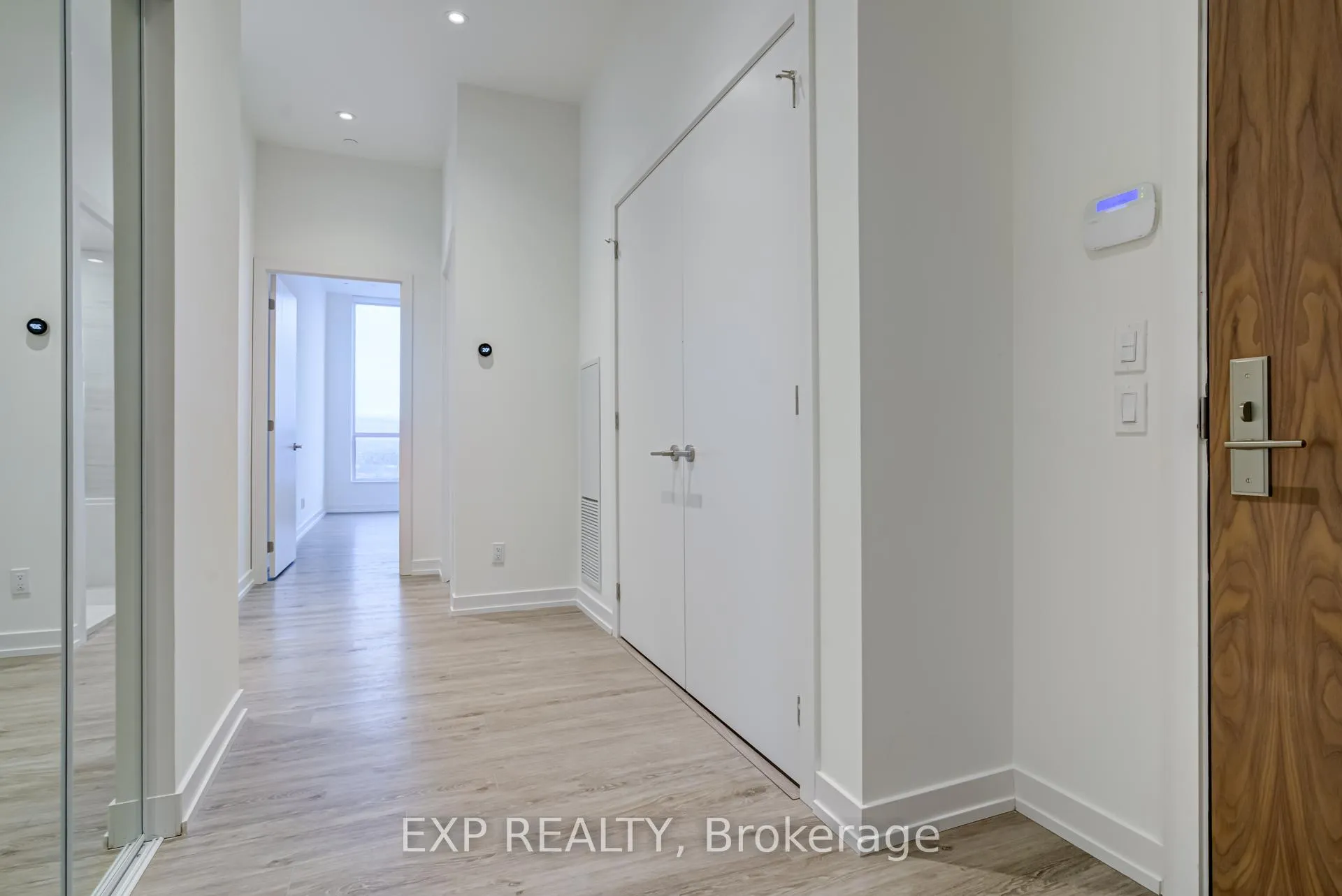 Photo 6 of Unit 3001, 1 Grandview Avenue, Markham, Thornhill — HOMEH