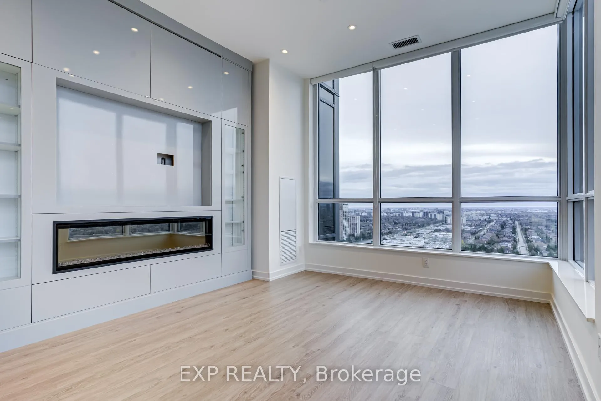 Photo 10 of Unit 3001, 1 Grandview Avenue, Markham, Thornhill — HOMEH
