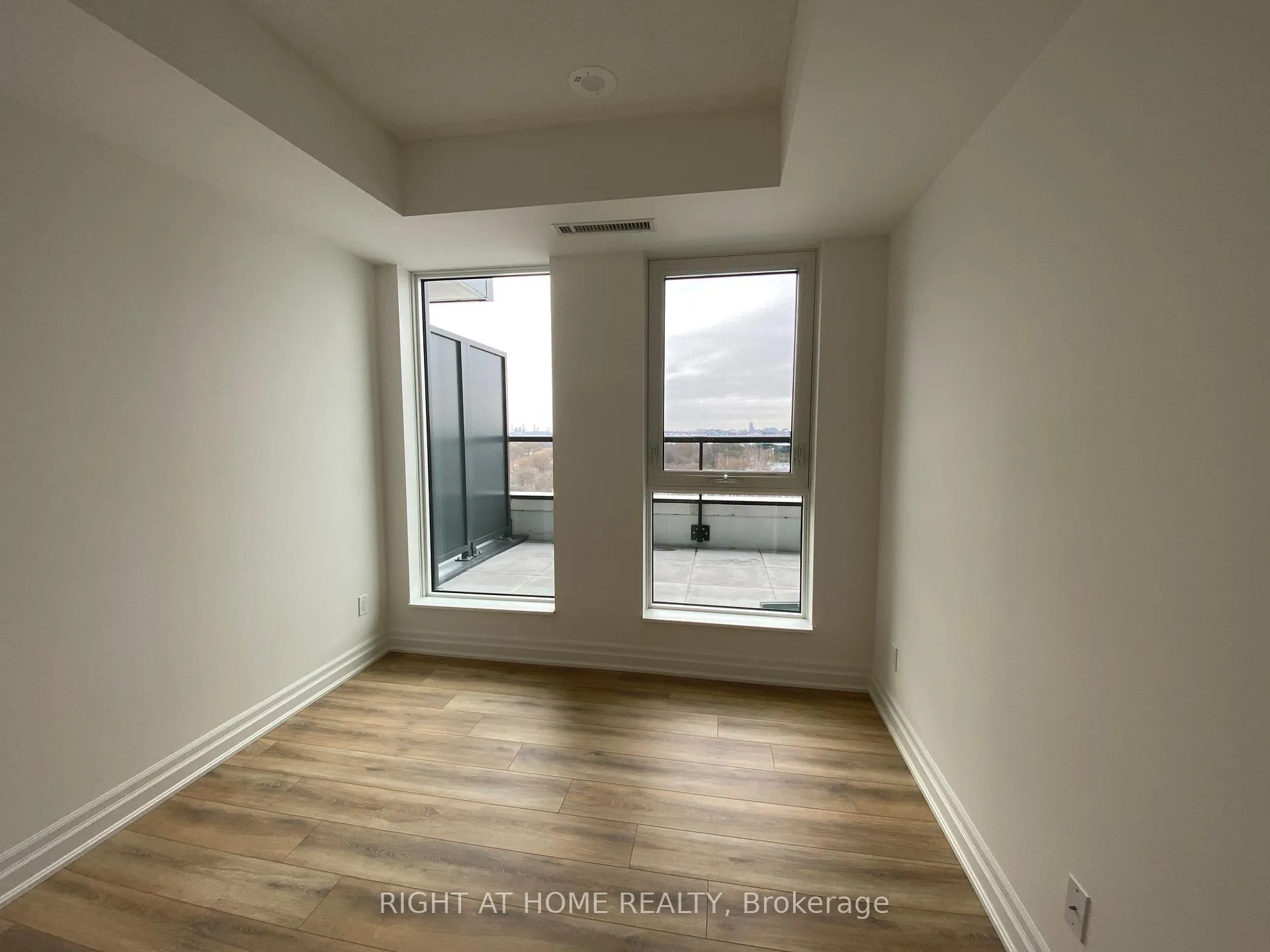 Photo 10 of Unit 916A, 10 Rouge Valley Drive W, Markham, Unionville — HOMEH