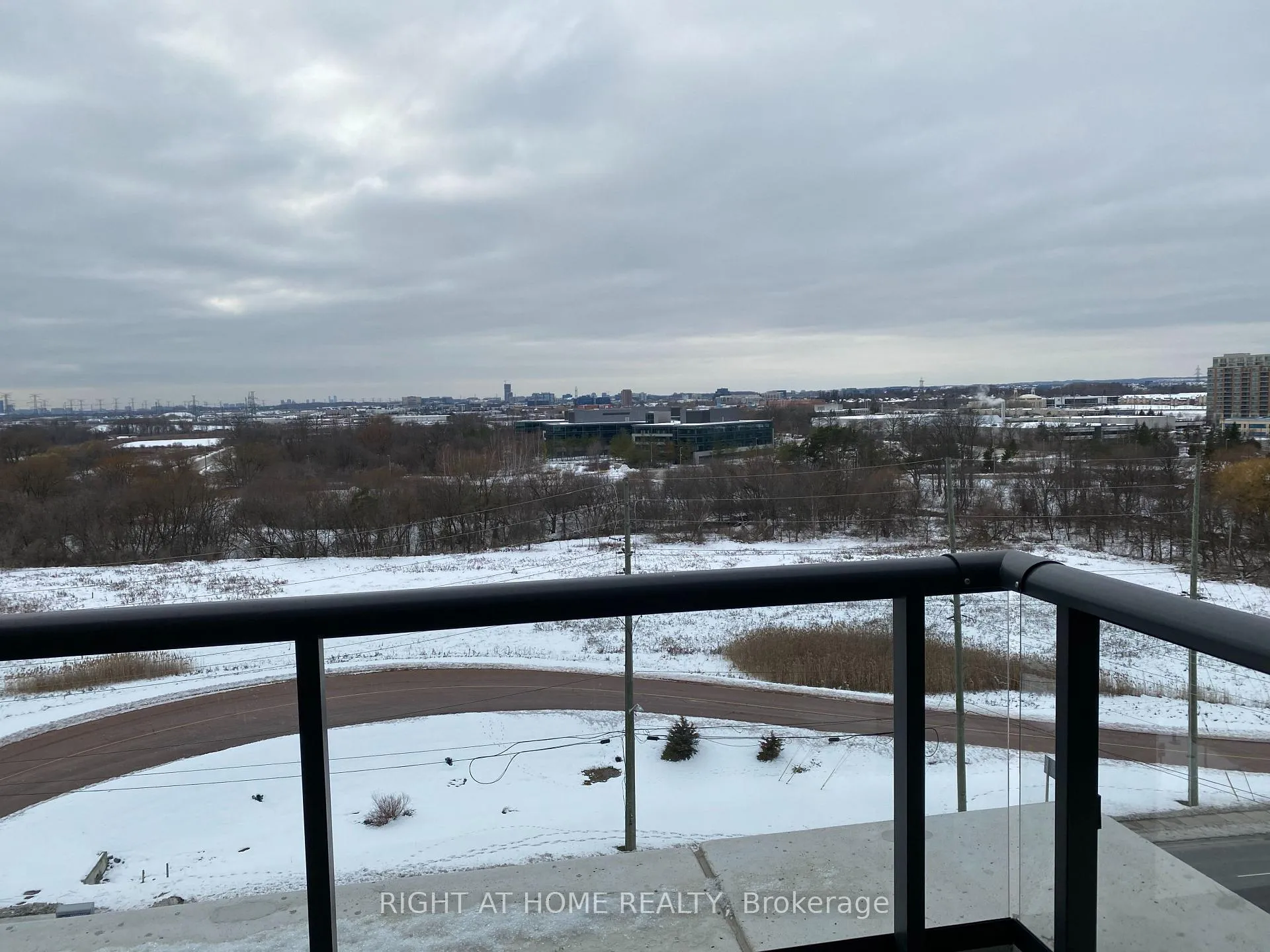 Photo 12 of Unit 916A, 10 Rouge Valley Drive W, Markham, Unionville — HOMEH