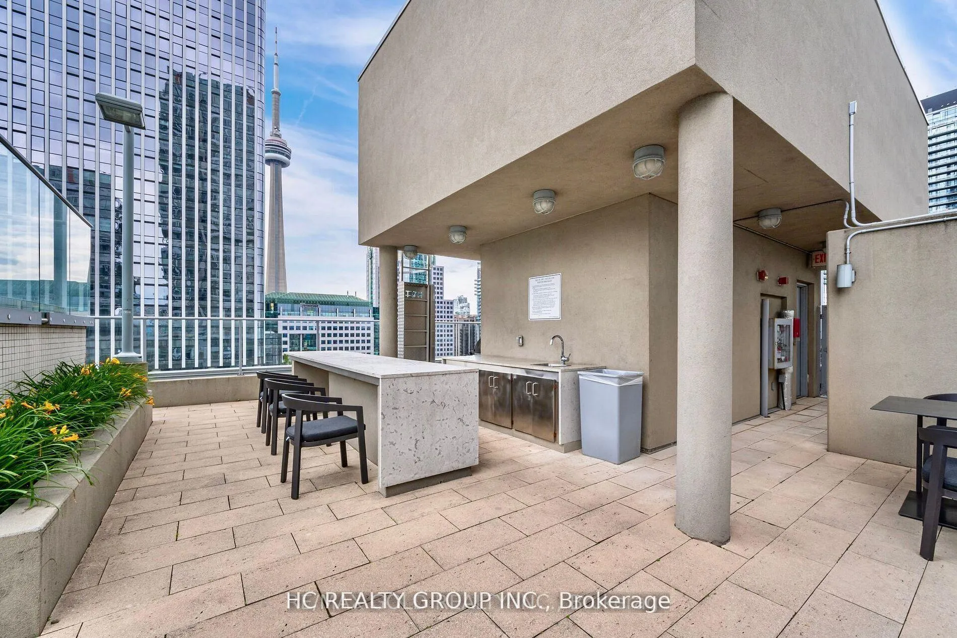 Photo 7 of Unit Lph 17, 21 Nelson Street, Toronto, Waterfront Communities — HOMEH