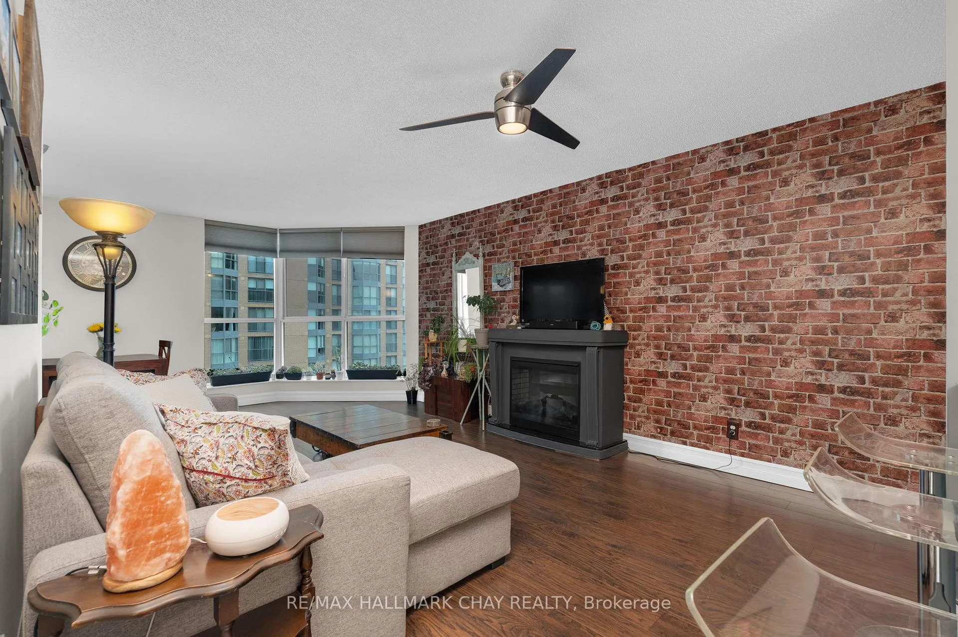 Photo 12 of Unit 610, 140 Dunlop Street E, Barrie, City Centre — HOMEH