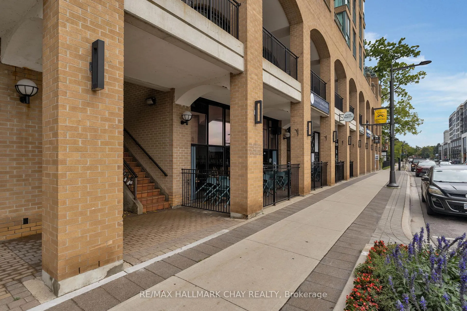 Photo 23 of Unit 610, 140 Dunlop Street E, Barrie, City Centre — HOMEH