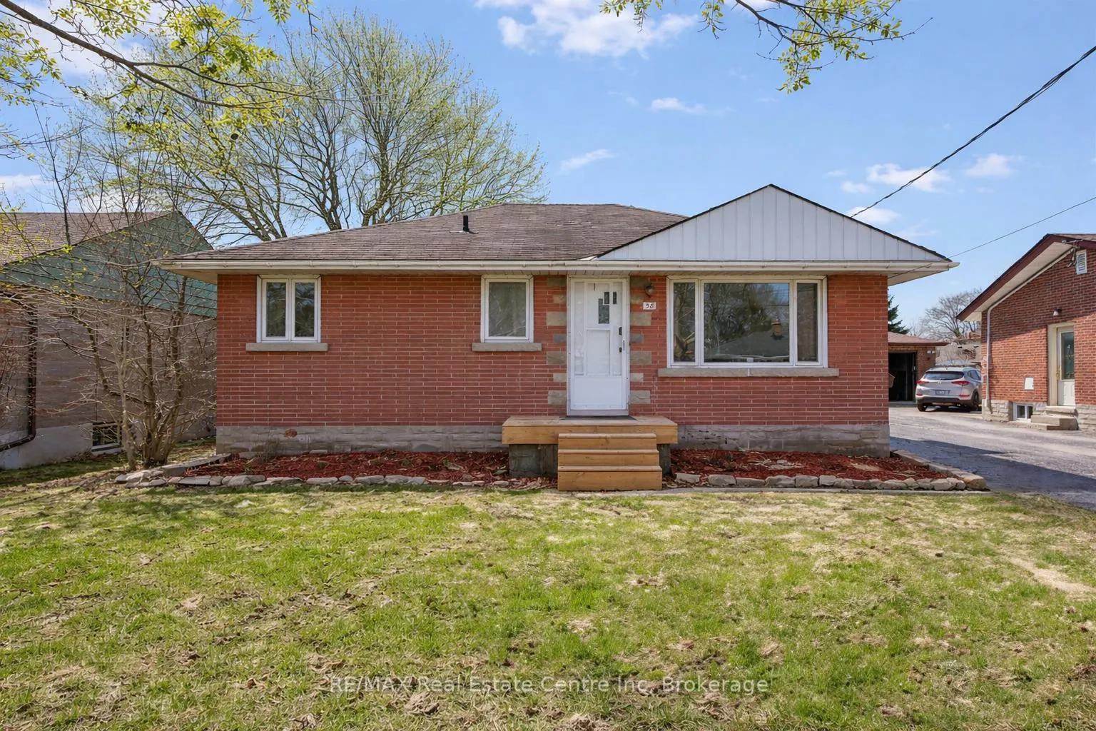 Photo 1 of 58 Vancouver Drive, Guelph, St. George's — HOMEH