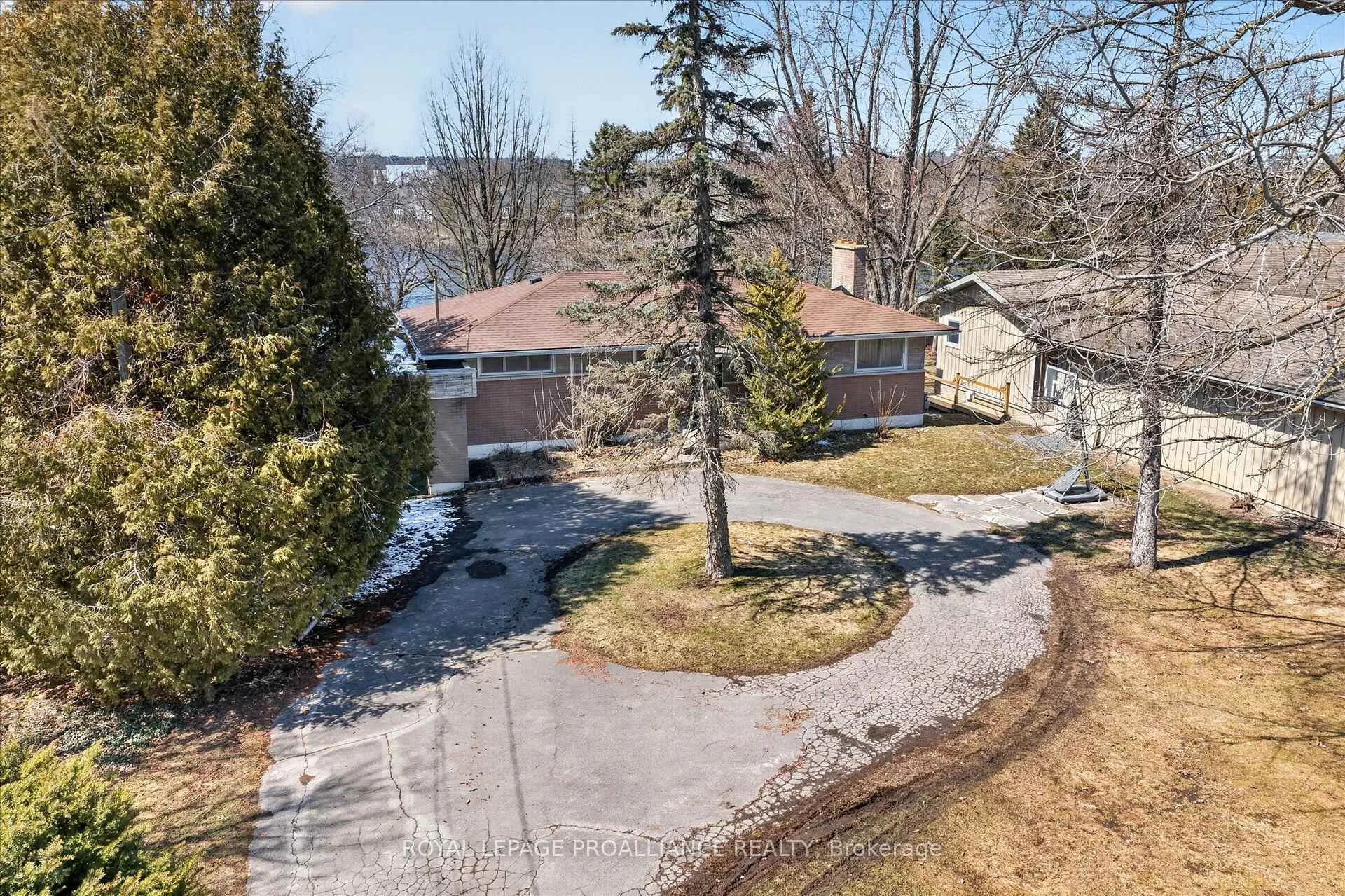 Photo 4 of 665 River Road S, Peterborough, Ashburnham Ward 4 — HOMEH