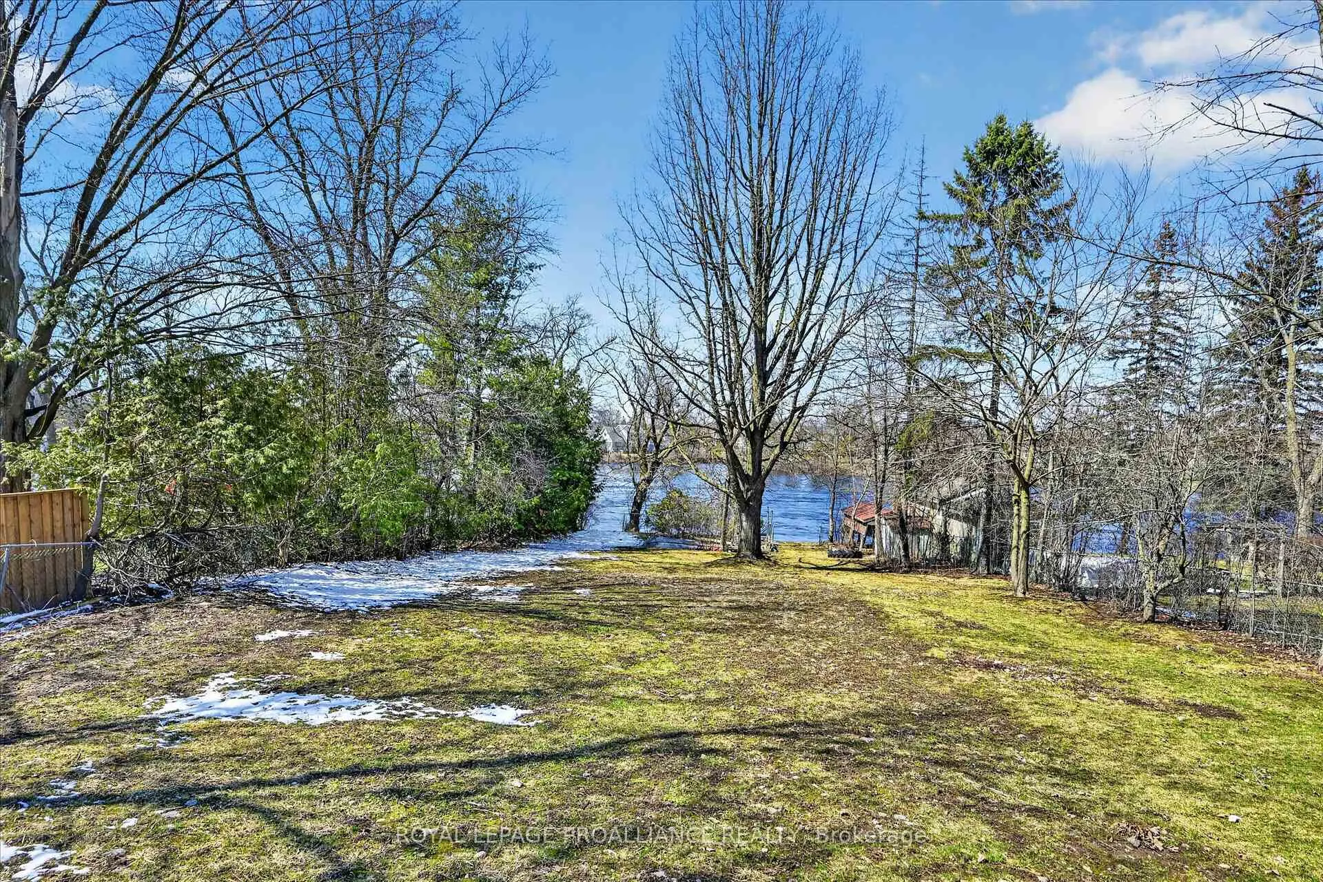 Photo 10 of 665 River Road S, Peterborough, Ashburnham Ward 4 — HOMEH