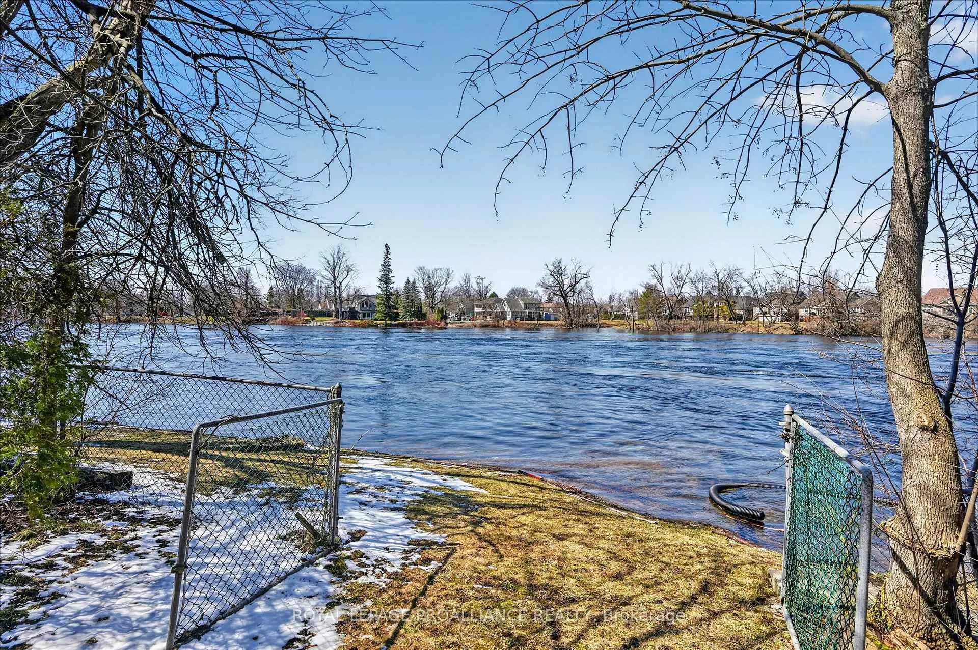 Photo 13 of 665 River Road S, Peterborough, Ashburnham Ward 4 — HOMEH