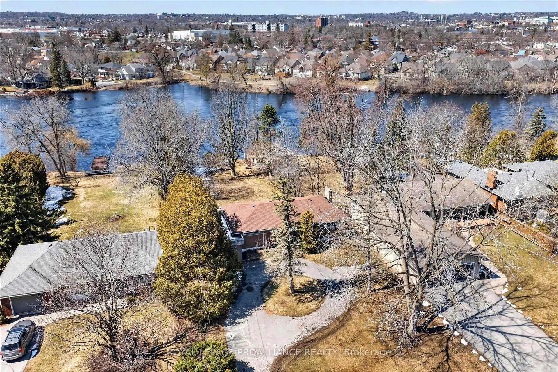Photo 17 of 665 River Road S, Peterborough, Ashburnham Ward 4 — HOMEH
