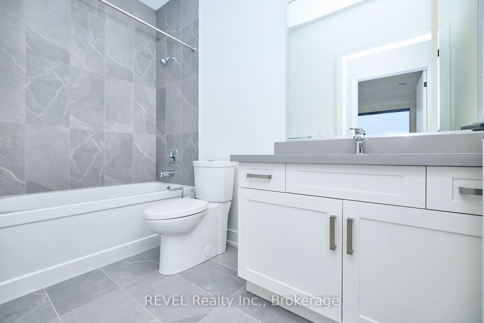 Photo 11 of Unit 207, 300B Fourth Avenue, St. Catharines, Ridley — HOMEH