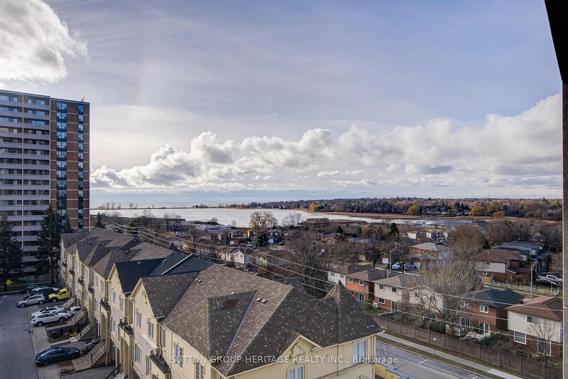 Photo 32 of Unit 606, 1215 Bayly Street, Pickering, Bay Ridges — HOMEH