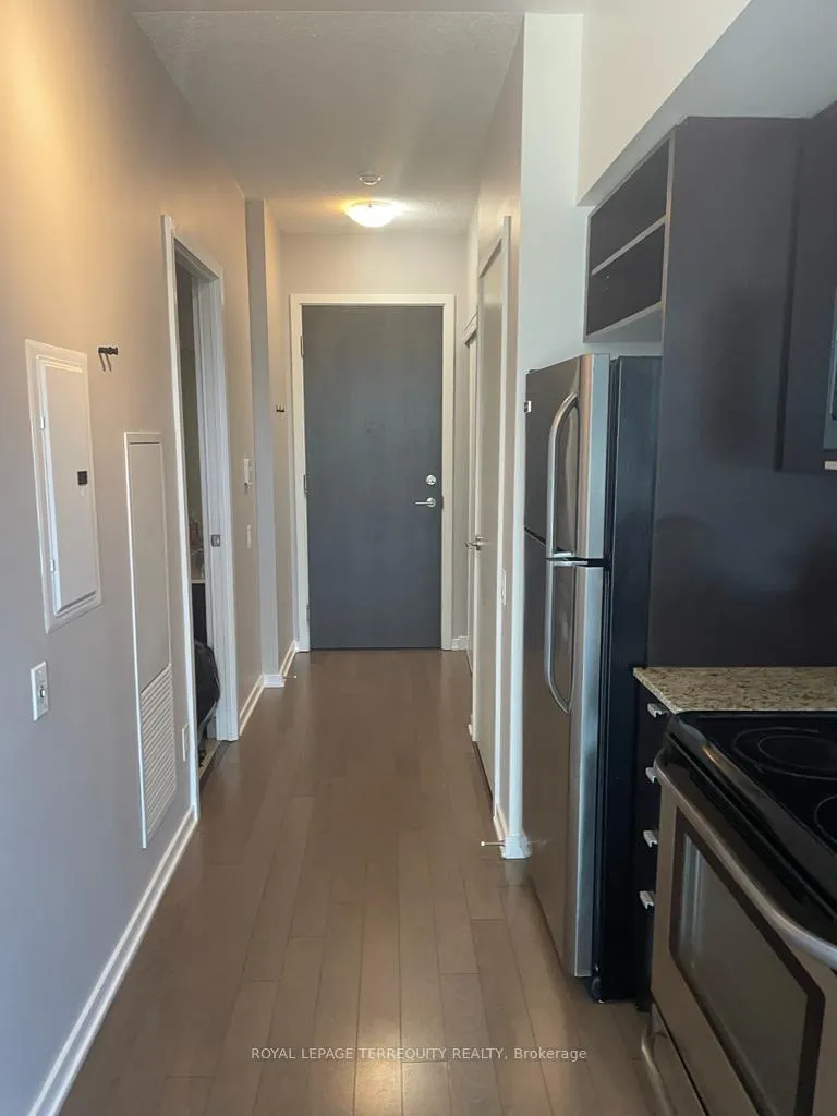 Photo 2 of Unit 713, 105 The Queensway, Toronto, High Park-Swansea — HOMEH