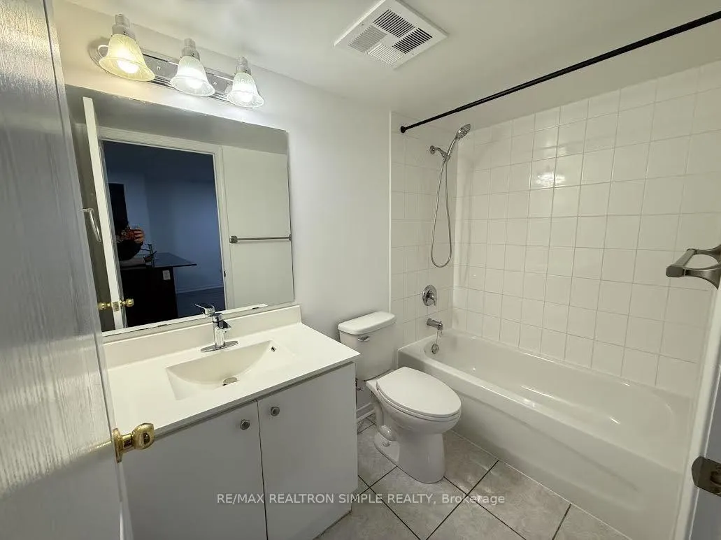 Photo 7 of Unit 623, 4600 Steeles Avenue E, Markham, Milliken Mills East — HOMEH