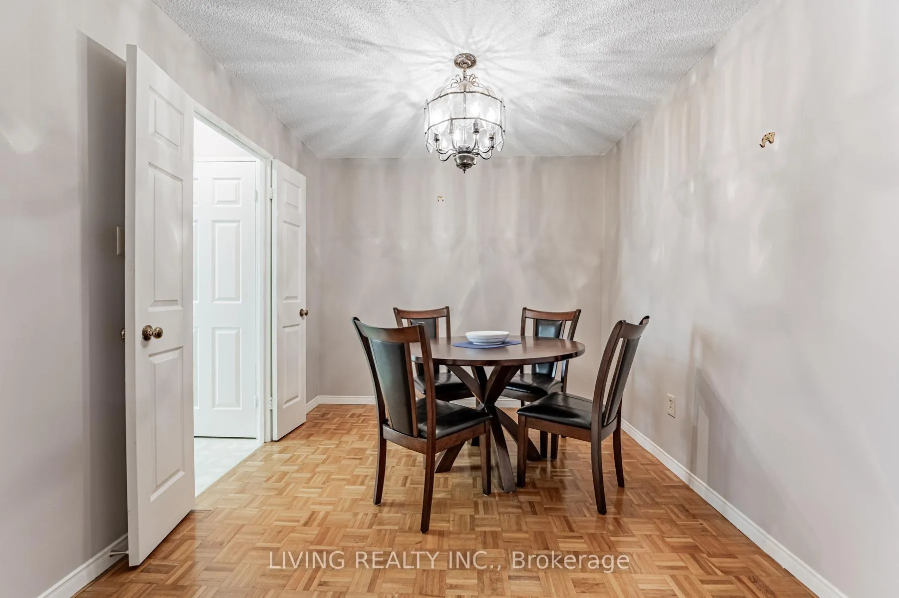 Photo 5 of Unit 308, 280 Simcoe Street, Toronto, Kensington-Chinatown — HOMEH