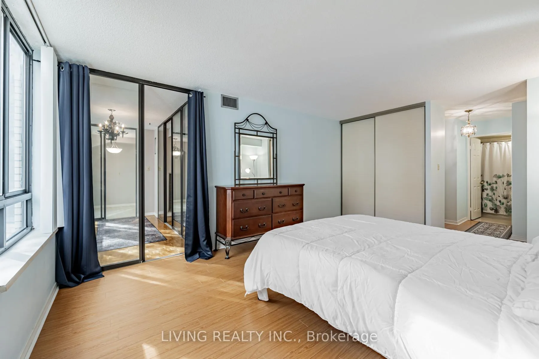 Photo 12 of Unit 308, 280 Simcoe Street, Toronto, Kensington-Chinatown — HOMEH