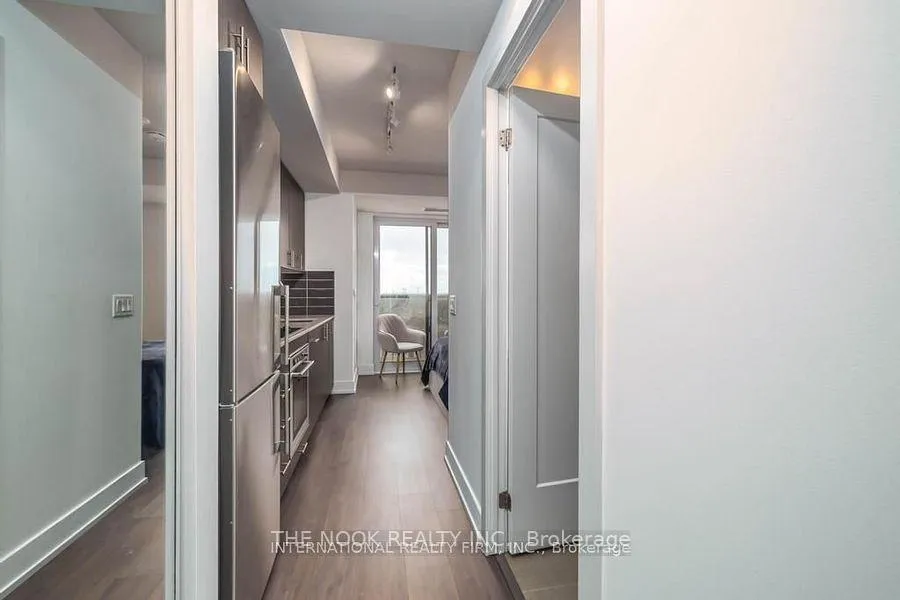 Photo 4 of Unit 803, 2550 Simcoe Street N, Oshawa, Windfields — HOMEH