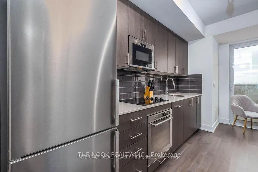 Photo 5 of Unit 803, 2550 Simcoe Street N, Oshawa, Windfields — HOMEH