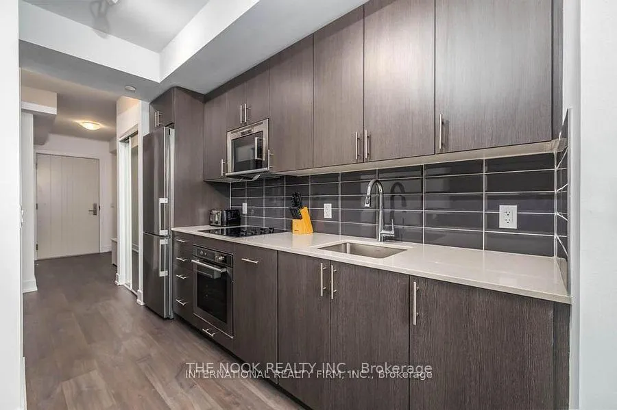 Photo 6 of Unit 803, 2550 Simcoe Street N, Oshawa, Windfields — HOMEH